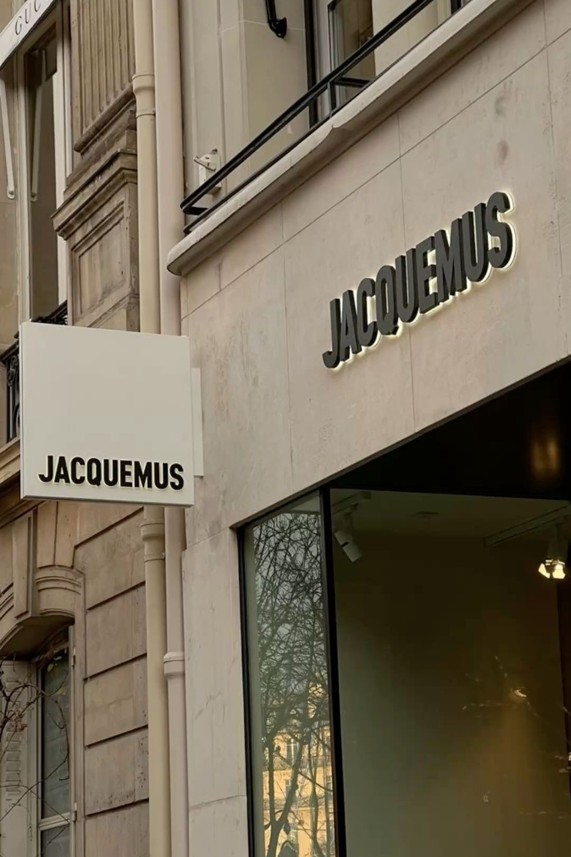 Jacquemus à la recherche d’investisseurs : une nouvelle ère pour la marque ?